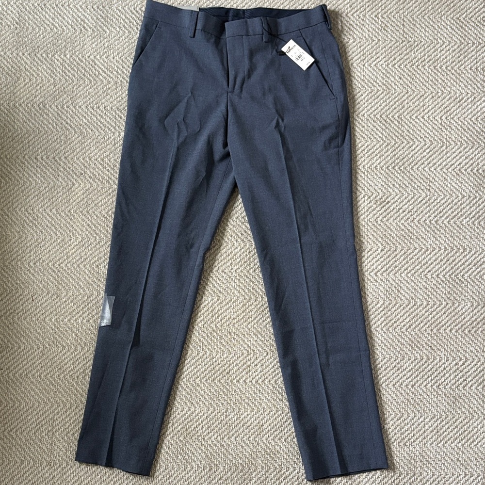 • *NWT* Express Men's Dark Blue Dress Pants